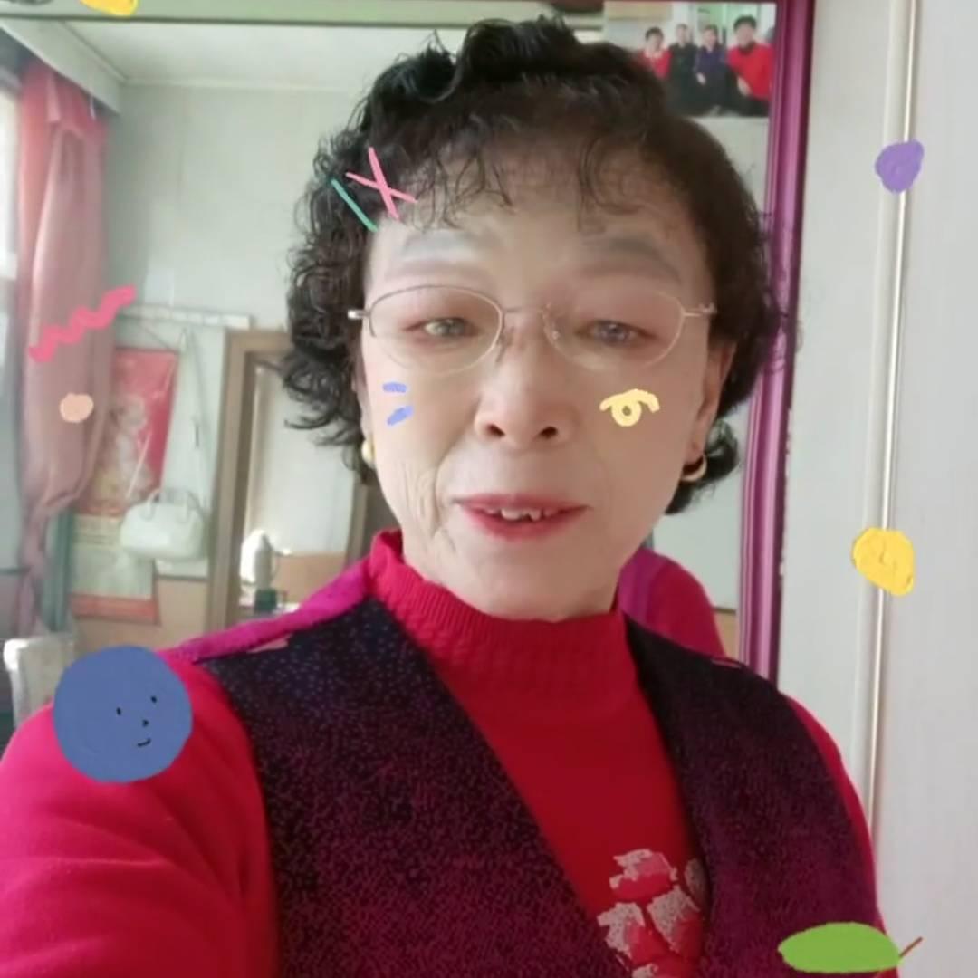 快乐的老太太