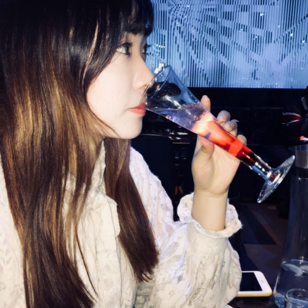 偷喝汽水🥤