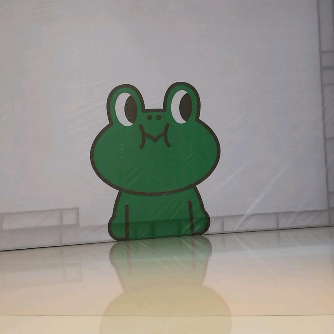 吃得饱饱的猪爸爸