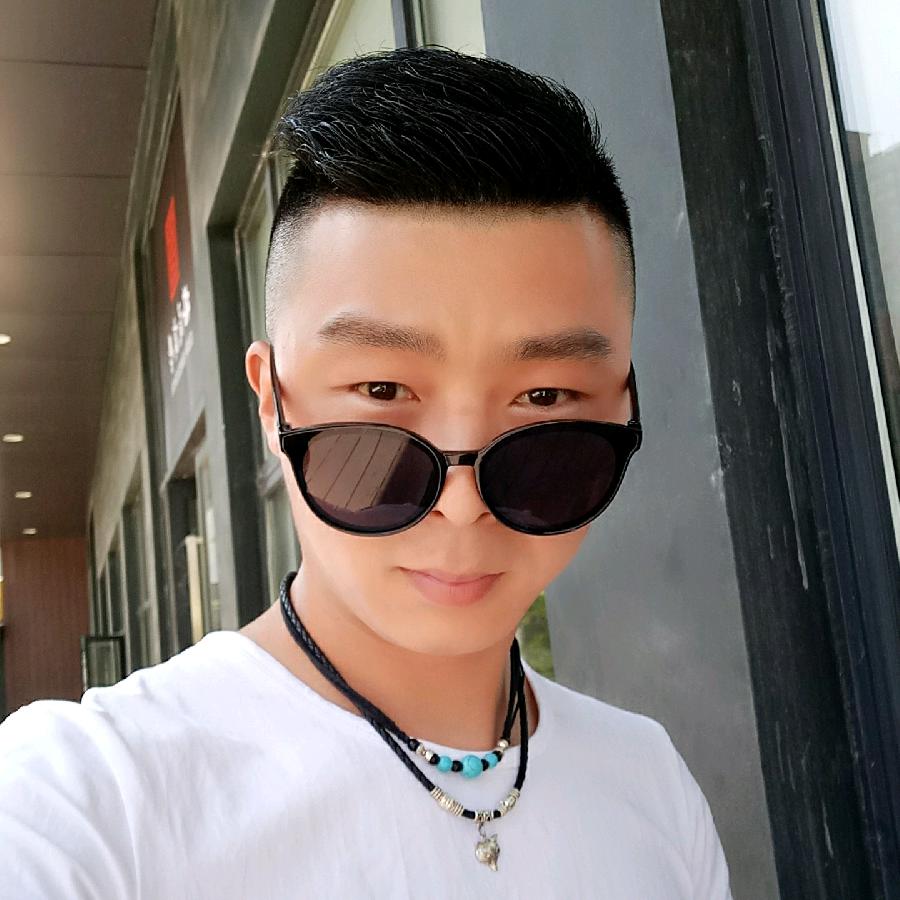何俊超
