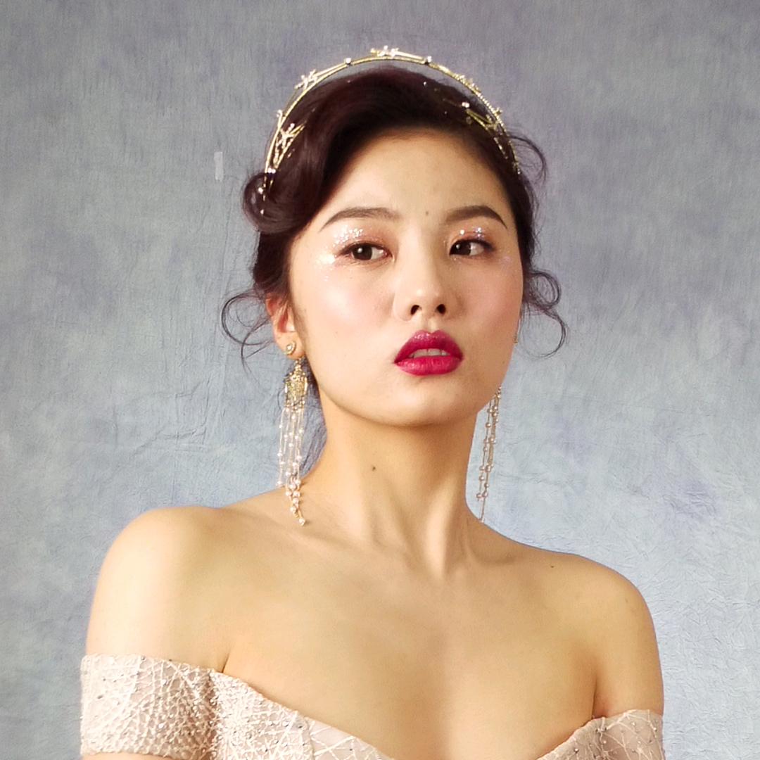 汝阳县蔡店乡倾城婚纱礼服馆