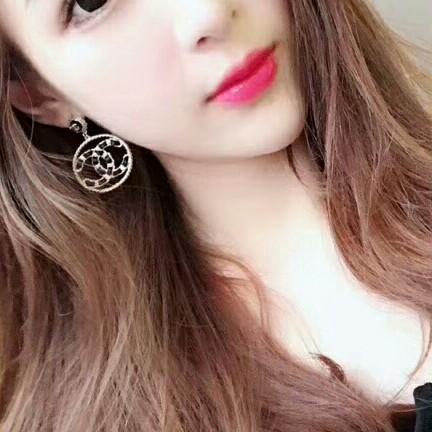 雪儿美衣店