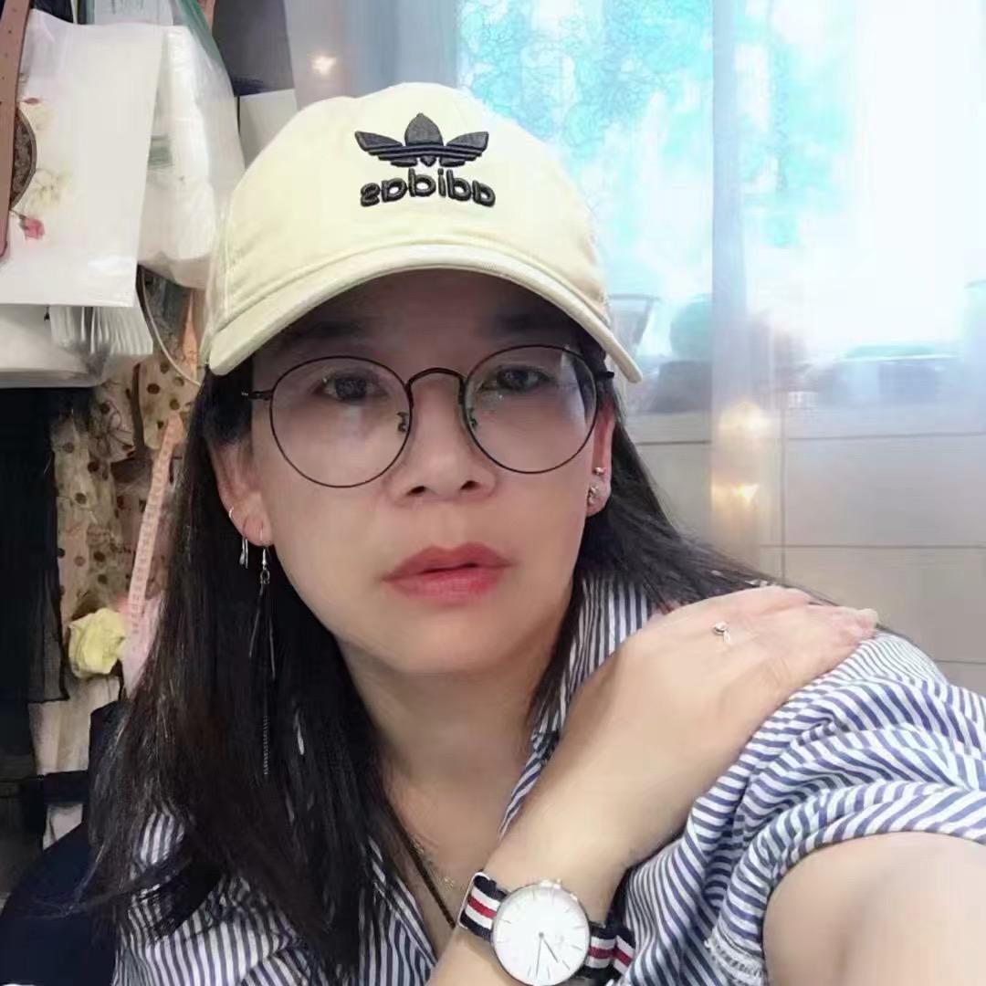 紫妍玫瑰美衣美食博主