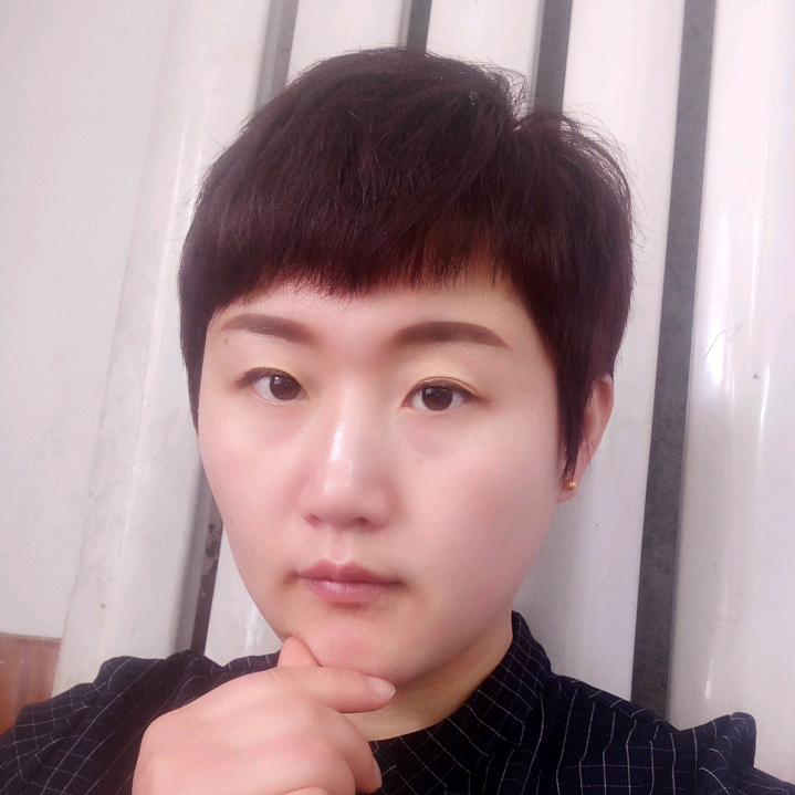 易美6点20分首播新手开直播居然这么多人