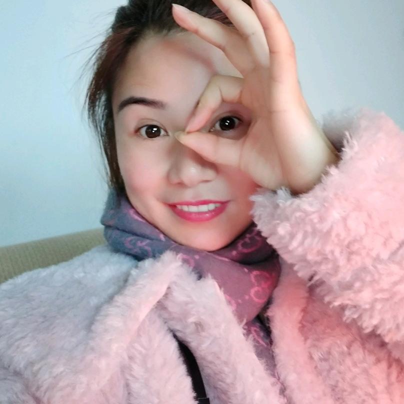 打螺丝🔩的小姐姐☎️