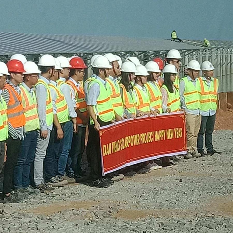 安徽智坤工程  专业干光伏  1