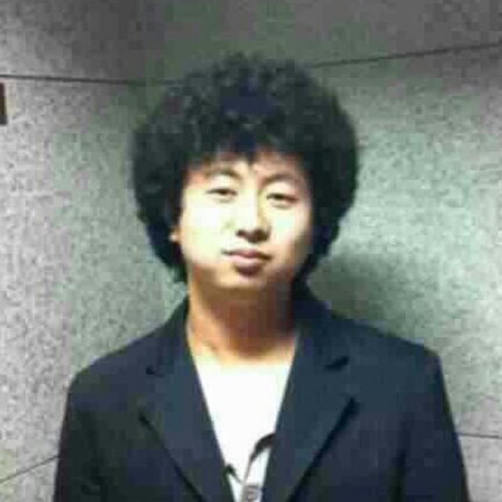 成果背后的男人