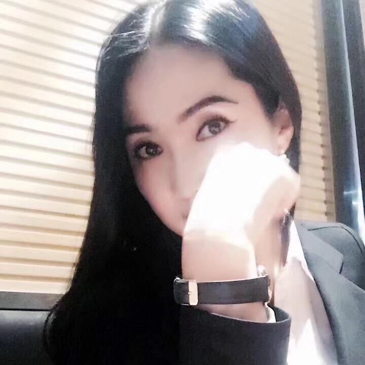 阿依努尔