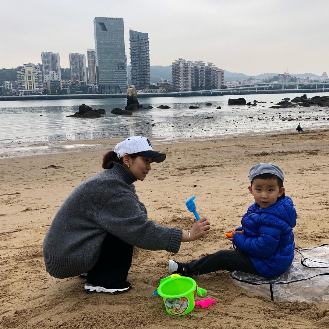 牛马生活的大军子
