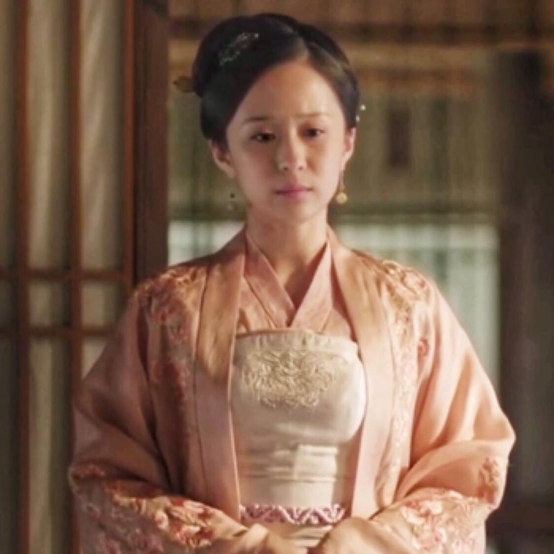 任婉婧Raphia_刁馋