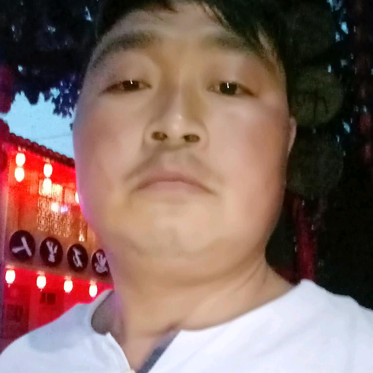 孤独的男孩。