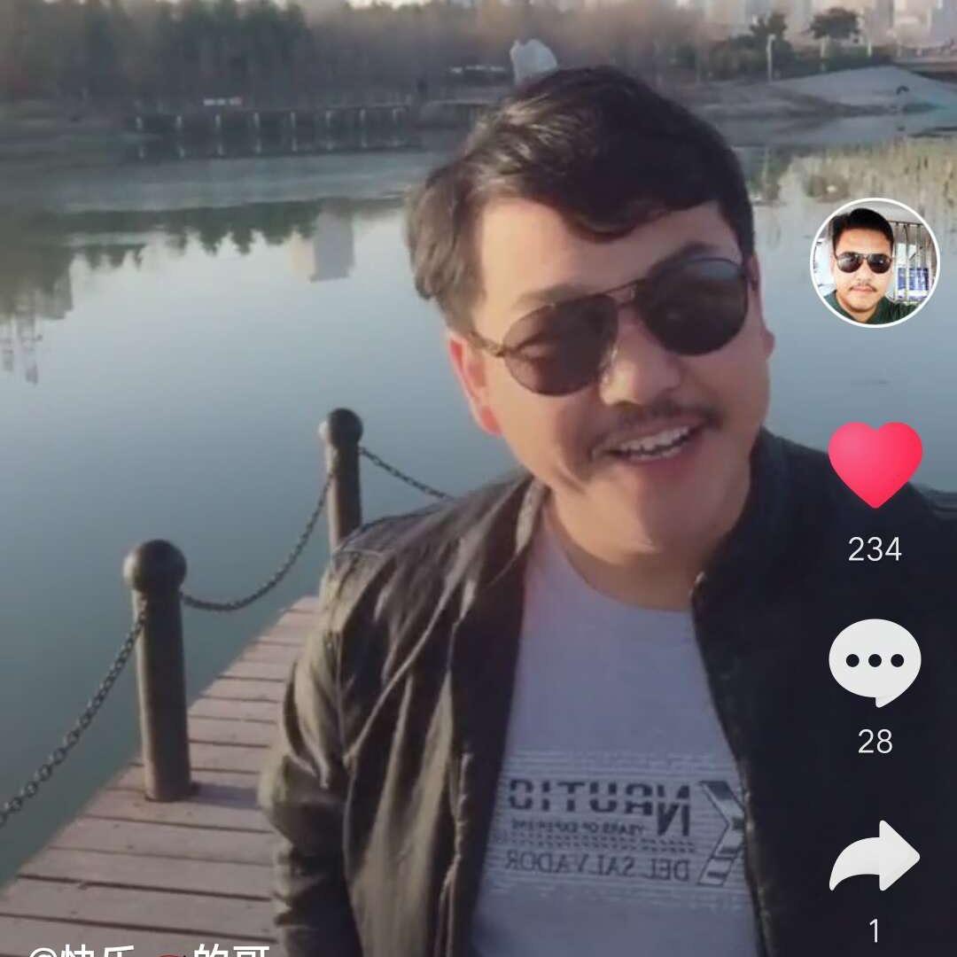 快乐🚗的哥