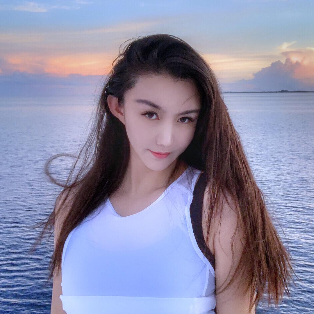 白开水小姐姐