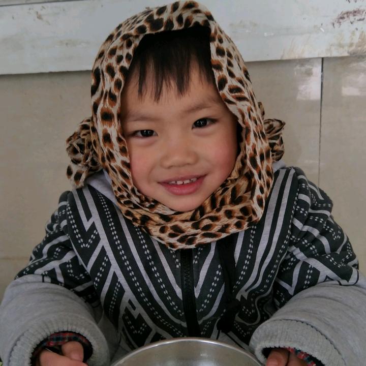 安棚镇W台球室三哥，美发店收长头发