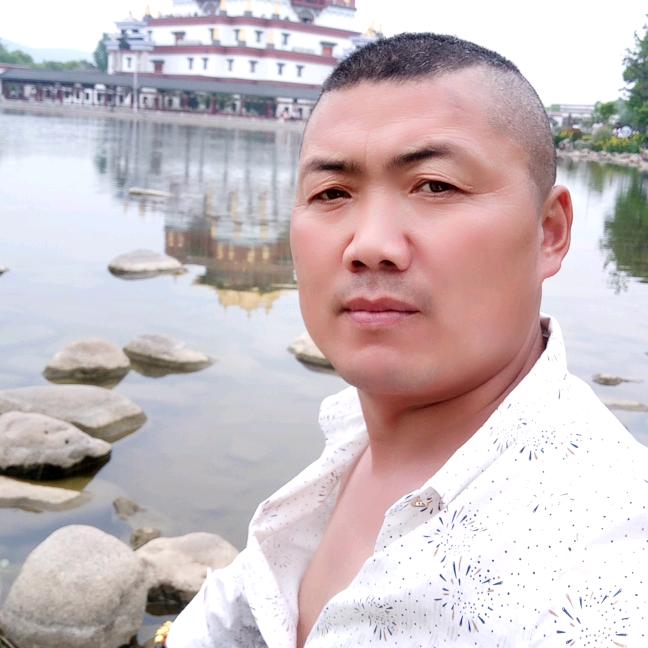 平凡