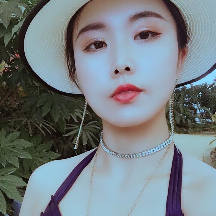 👑beauty彤小金
