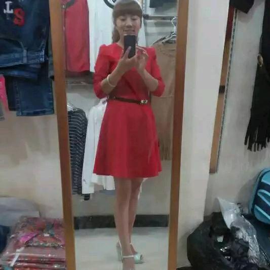 阚疃糖葫芦服装店