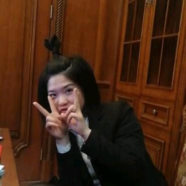 卖衣服的小姐姐