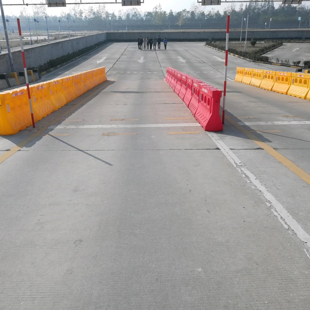 路过