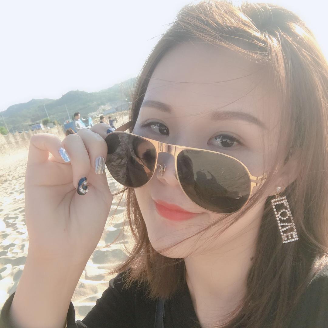 红颜笑💕