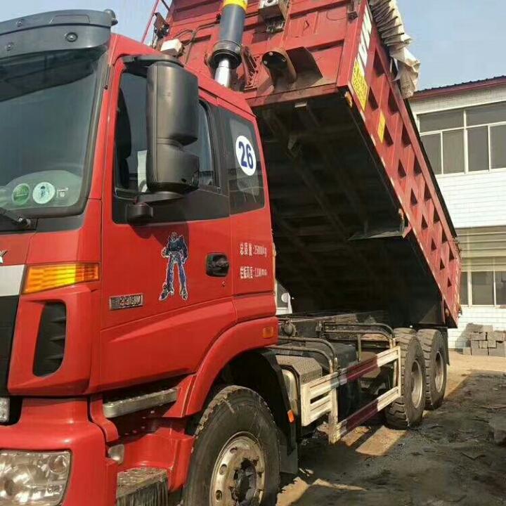 唐山小雨自卸车宽体车