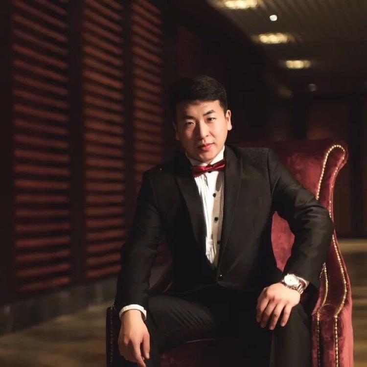 易县主持人海涛