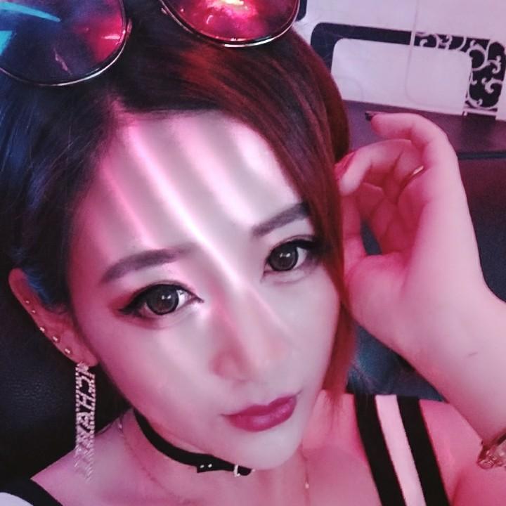 柏乡县小精灵美容店
