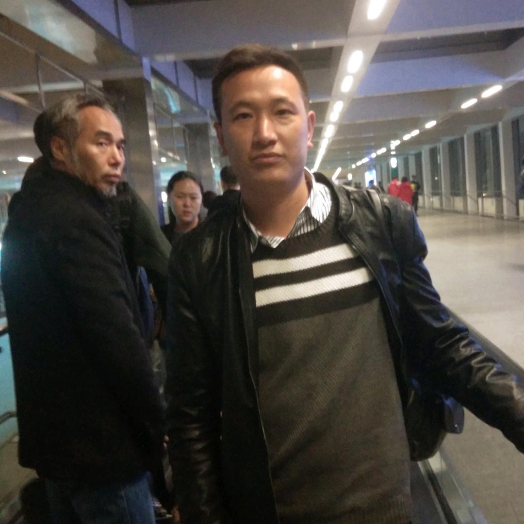 阿龙哥