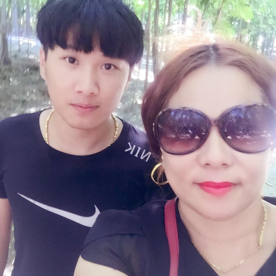 新疆刚哥和李妈妈