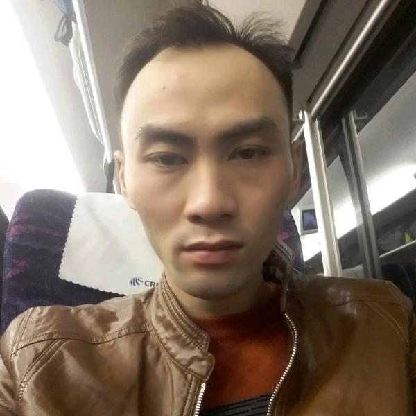 张勇（落叶飘）