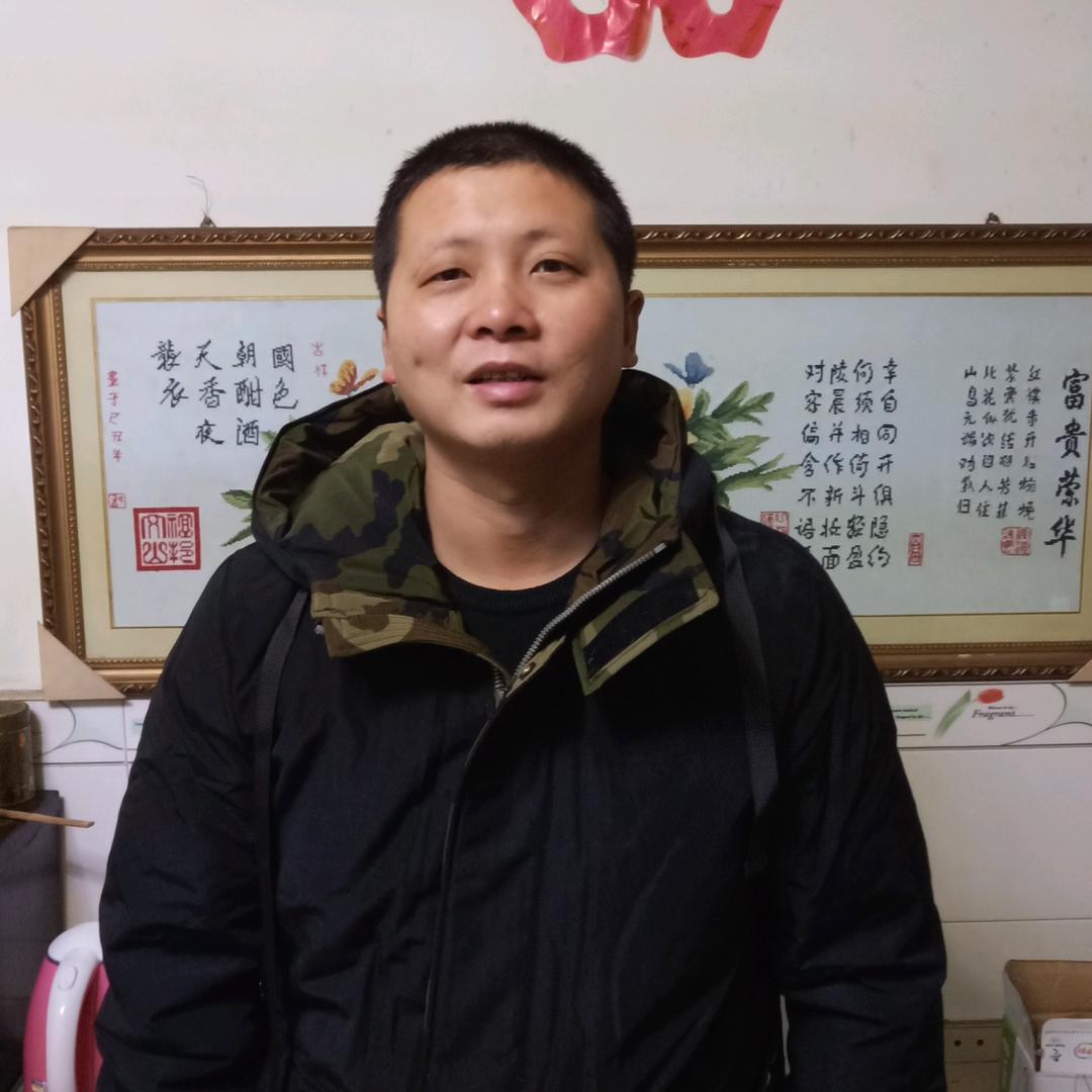 小鱼儿拌花生