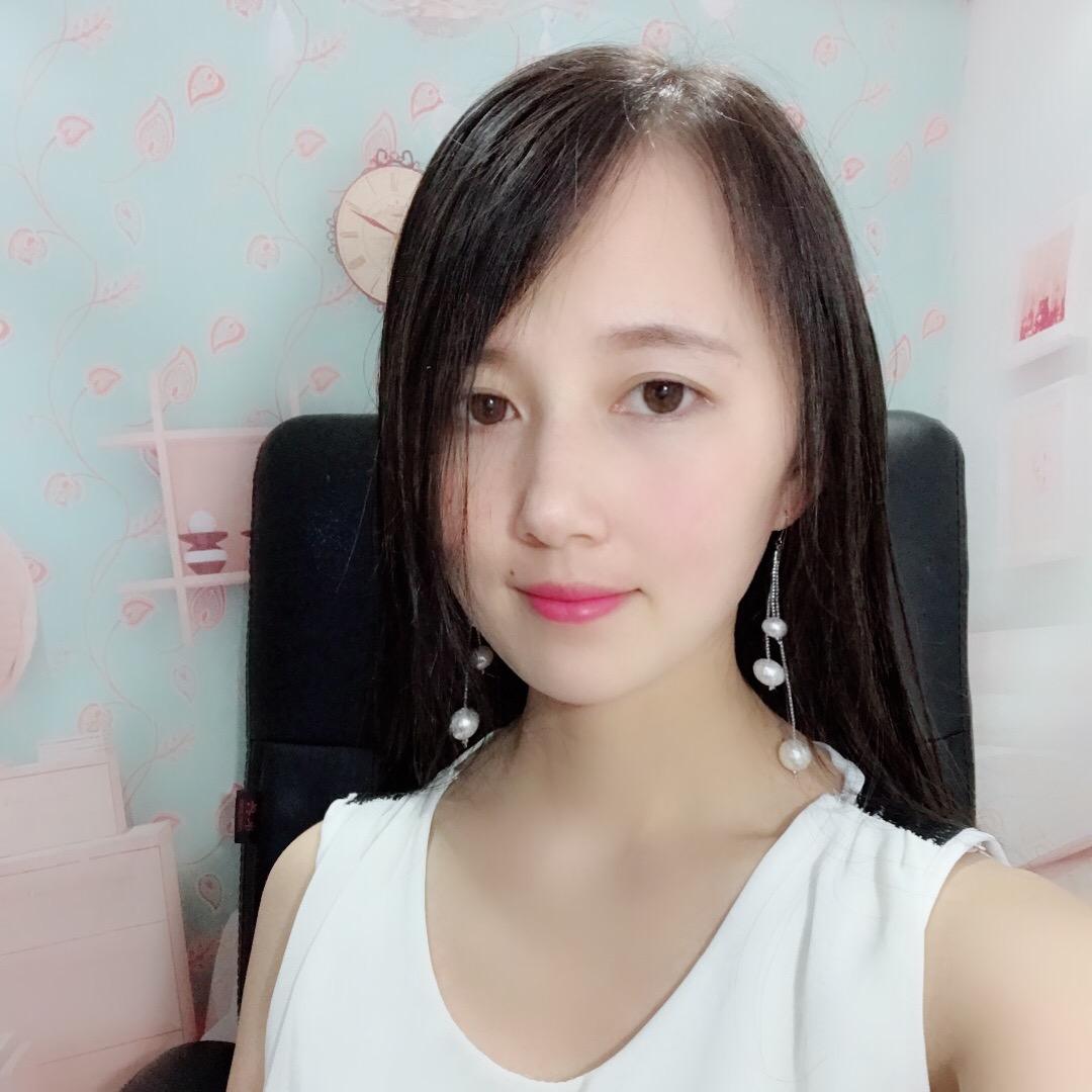 杨依依
