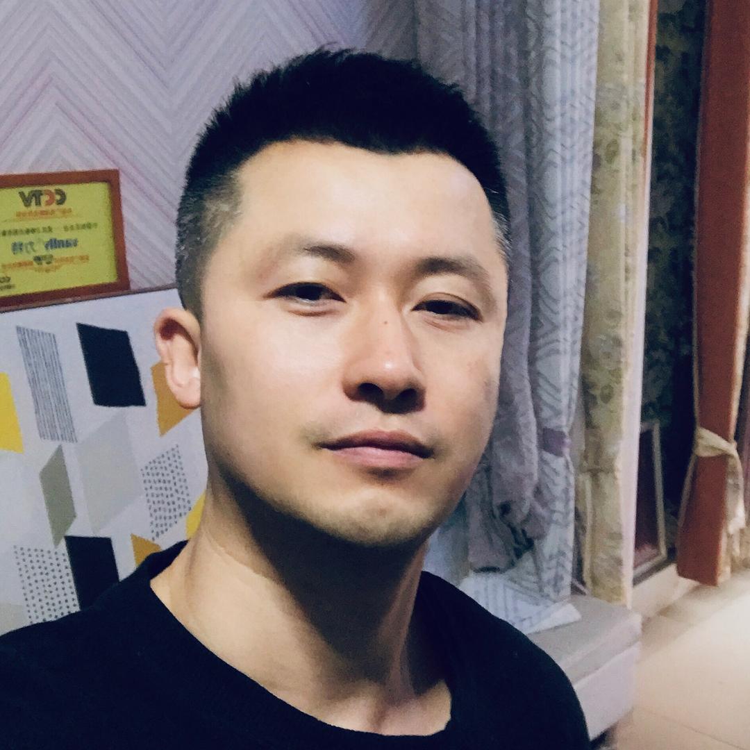 开软装店的小马哥