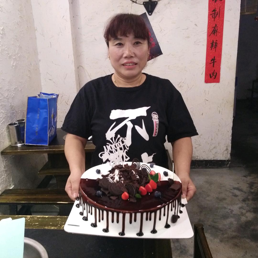 五月(开心鼓舞团)