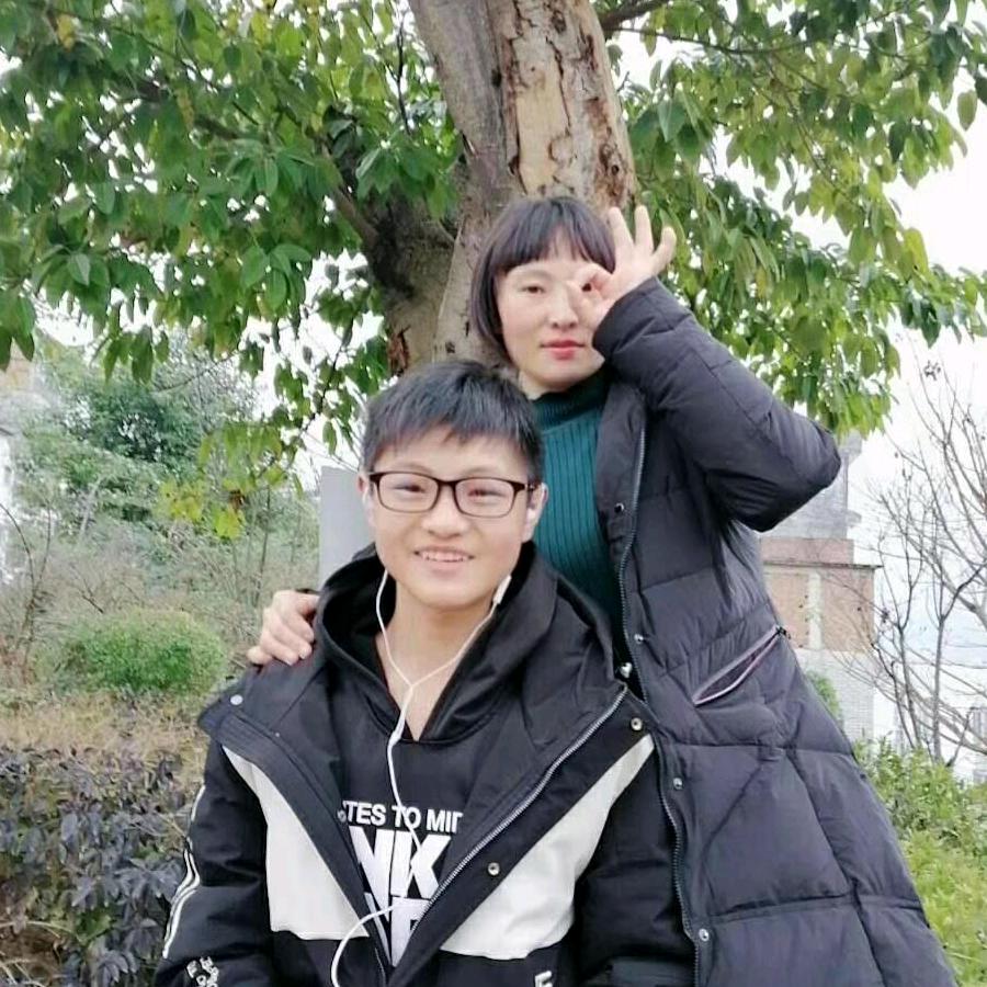 覃qin幺妹，香香🌸🌸