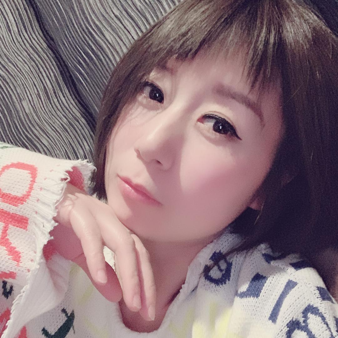 金金侑菋ᥫᩣ໌ ⁸ ²