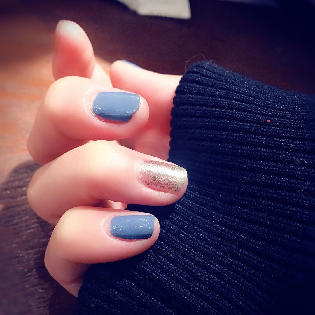 董小姐✨✨✨♥(｡￫v￩｡)♥