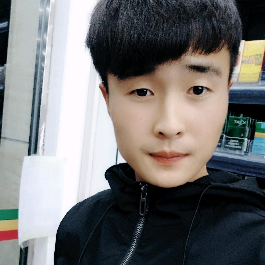00后的小龍