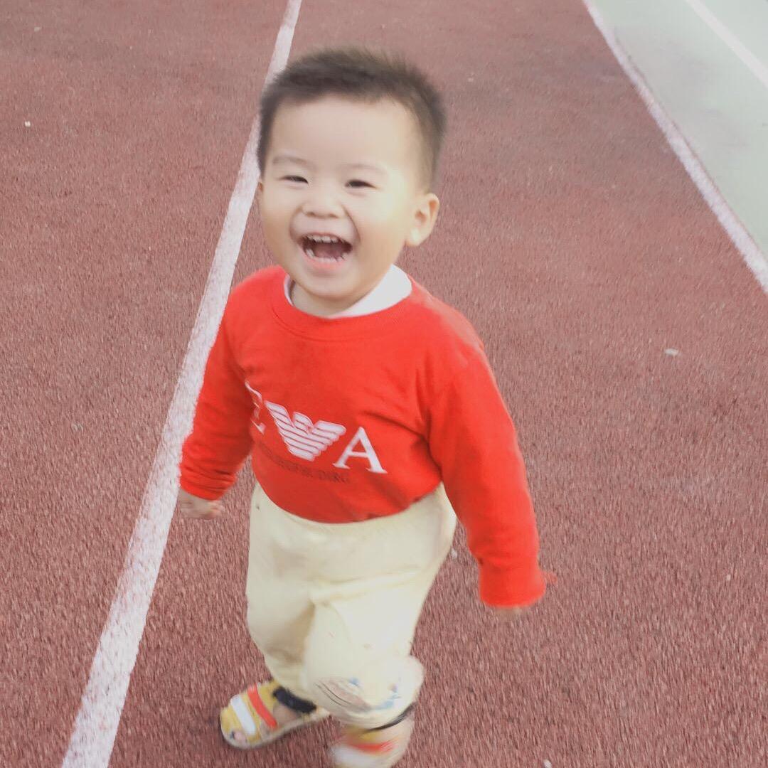 陈依娜