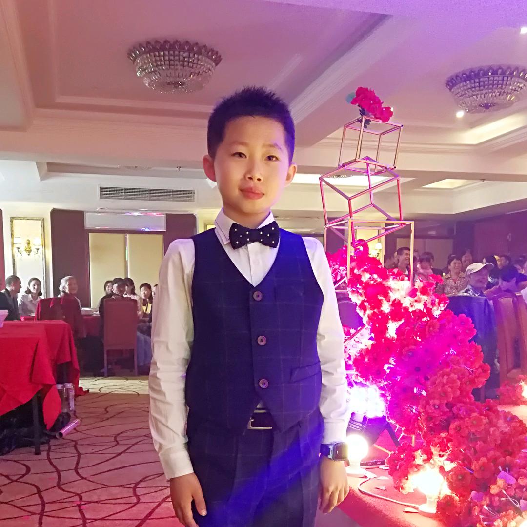 游泳的鱼🐟