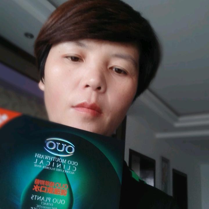 曾凡碧