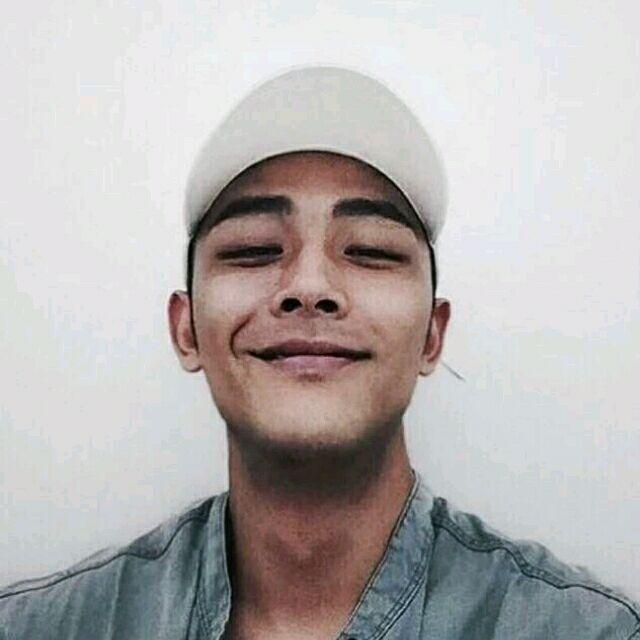 L_.