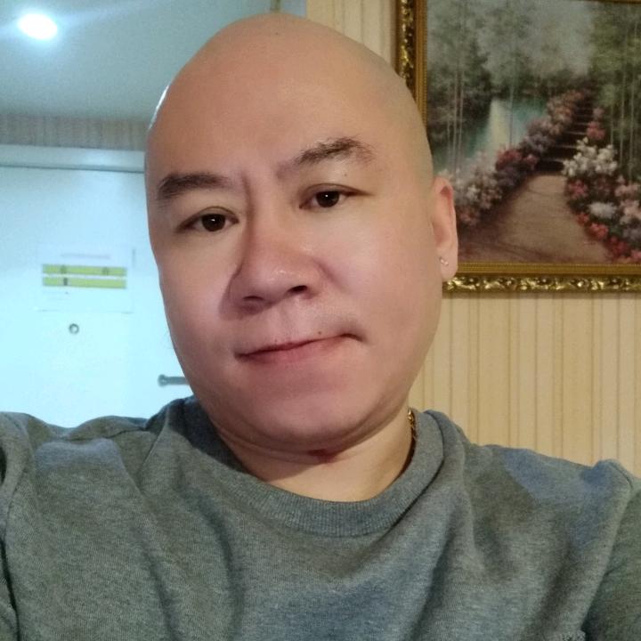 奋斗中八零后