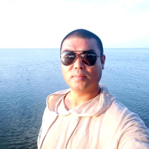 迷于酒，醉于烟，痴于花