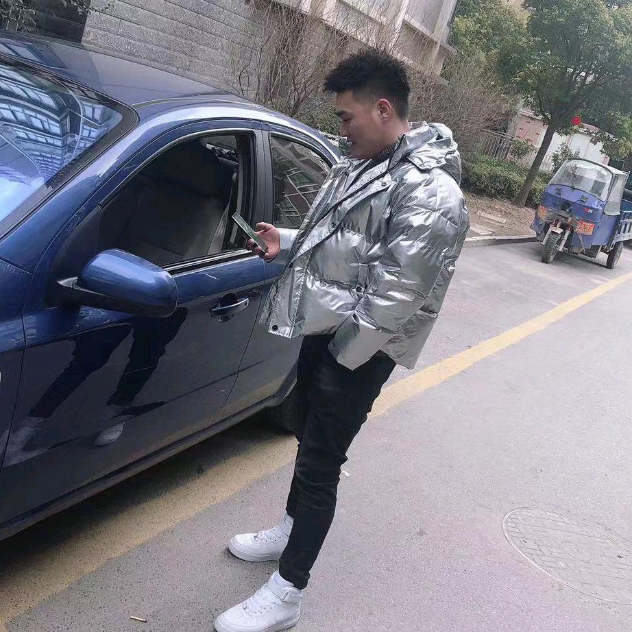 邻家小年幼