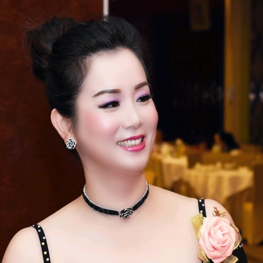 🇨🇳H.K🇭🇰Dior 倚秋人生