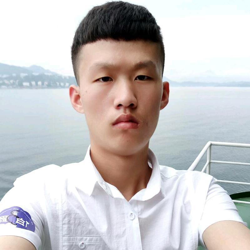 梁文龙
