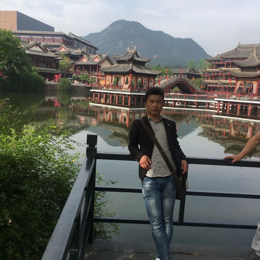 微笑无法敷衍心痛