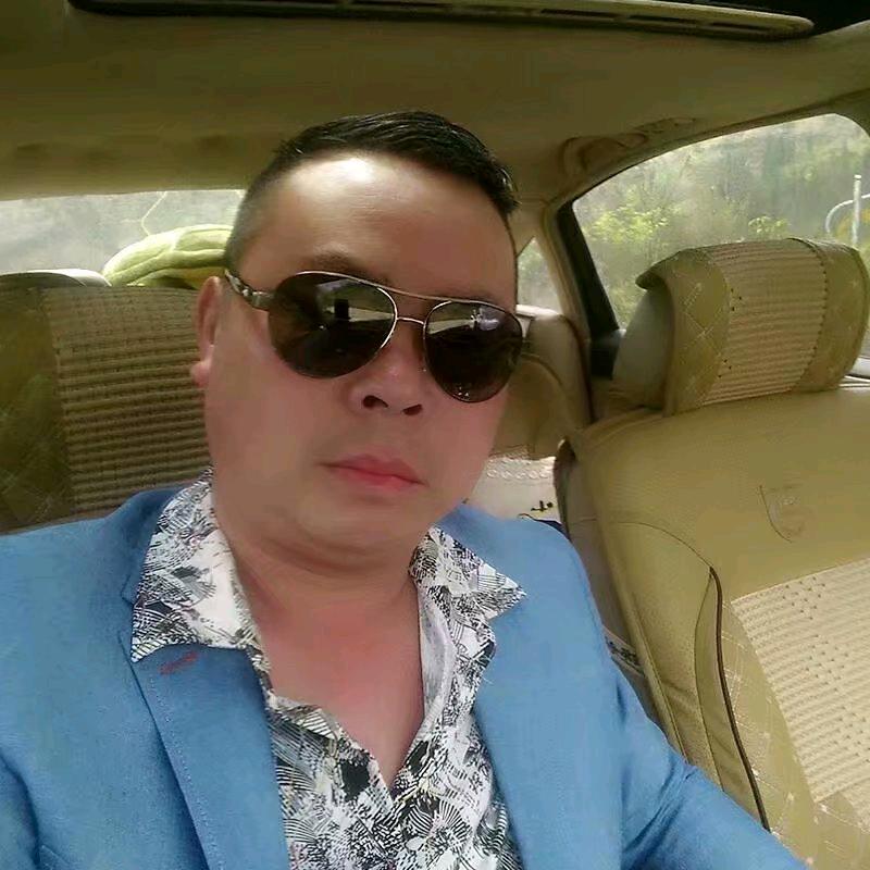 红哥 喝最烈的酒 泡最靓的妞