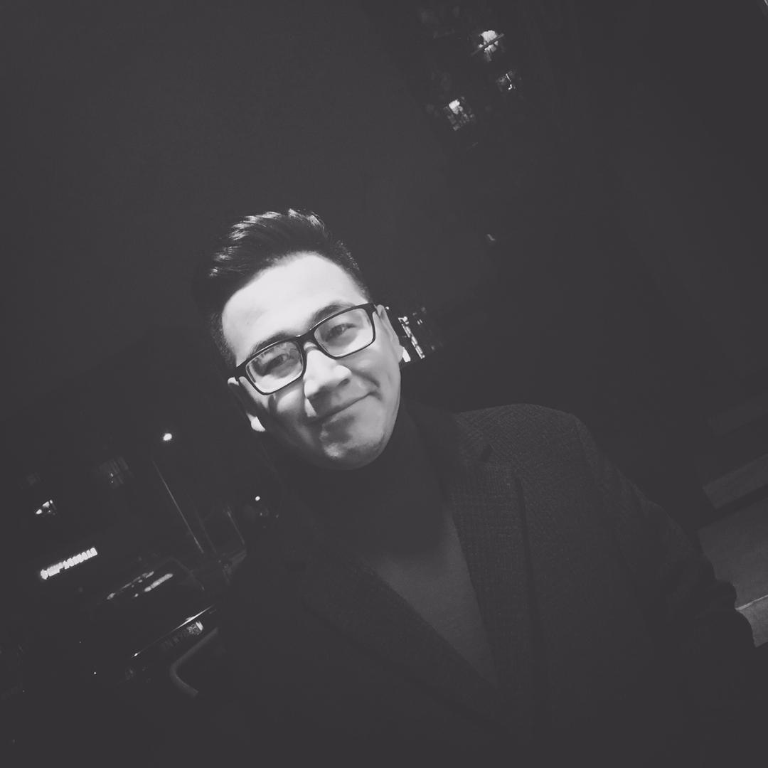 A。史红韦